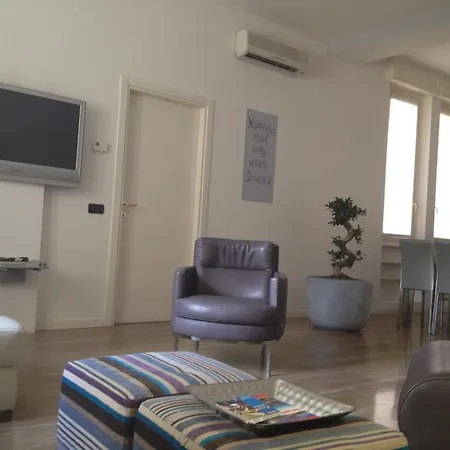Loft'nb Duomo Apartment