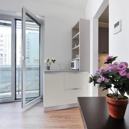 Apartment Copernico Halldis Milan