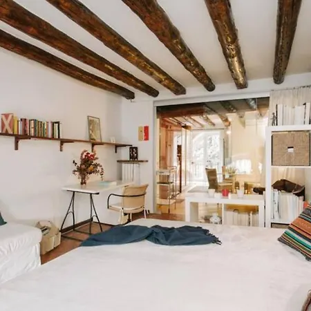 Navigli & Darsena Comfortable Apartamento