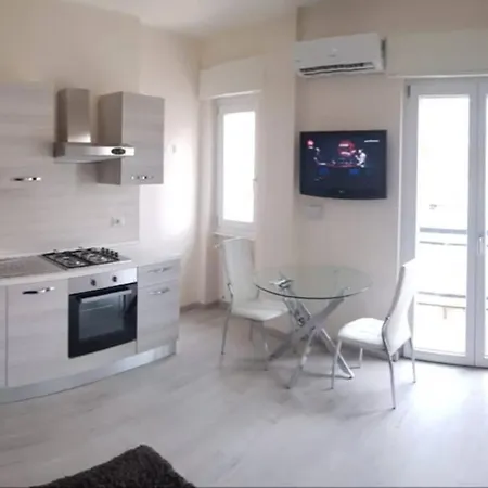 Apartament Fondazione Prada Metro Corvetto Splendido Monolocale Ristrutturato Ben Arredato