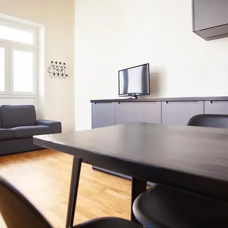 Loft Via Friuli 3pax - Wifi * Milan