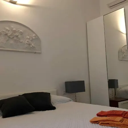 Lägenhet Casa Alberto Da Giussano, Elegante Bilocale In Centro Con Balcone Sul Parco Milano