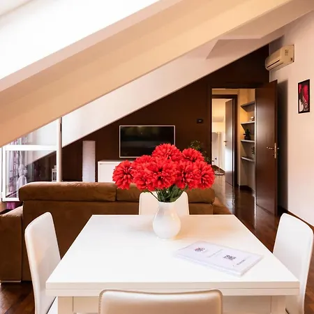 Oskar - Tre Ponti Apartman Milánó