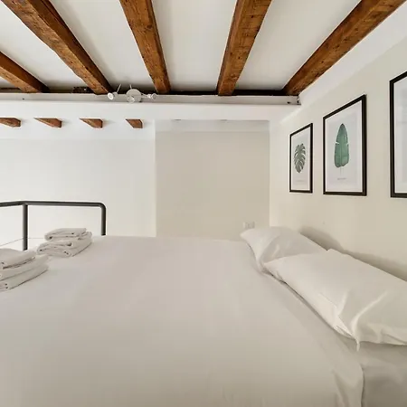 Lägenhet Guesthost - Porta Venezia Modern Loft - The Door