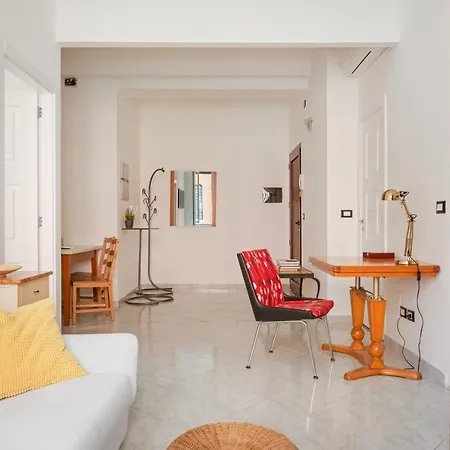 Guesthost - Stazione Cozy And Functional Flat *