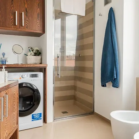 The Rent - Bright Two-bedroom In De Amicis Appartamento *