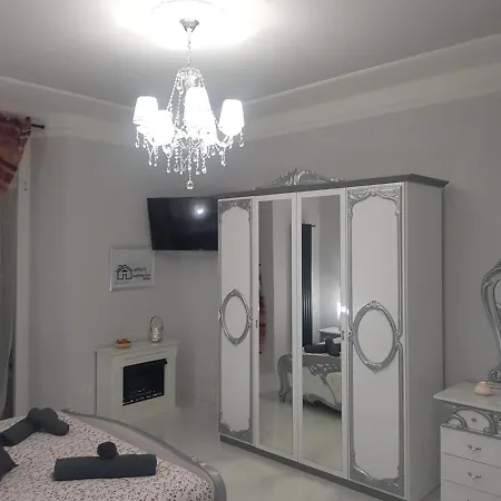 Black & White Tatil Evi *