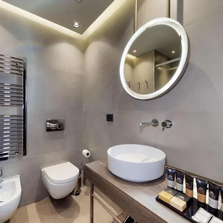 Apartament Galleria The Smart Boutique By Ospitami 4*