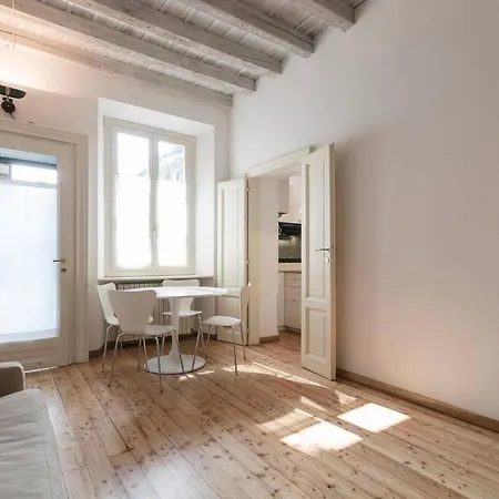Naviglio, Sweet Dreams In The Heart Of The Fun