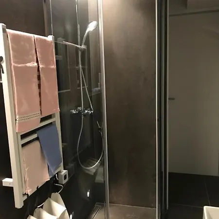 17 شقة