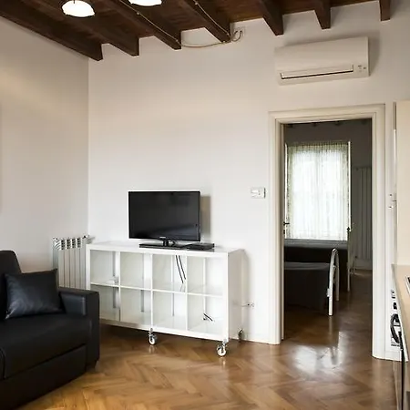 La Maison Del Capestrano Milán