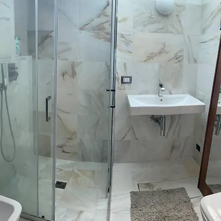 Unique 4 Storey House On Naviglio 4bd, 4bt