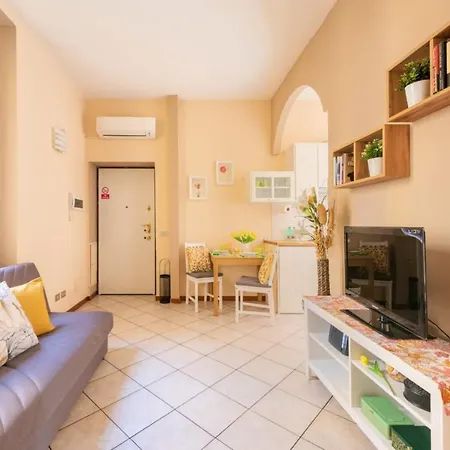Kibilu - Piazzale Archinto - Stazione Garibaldi - Zona Isola 아파트 *