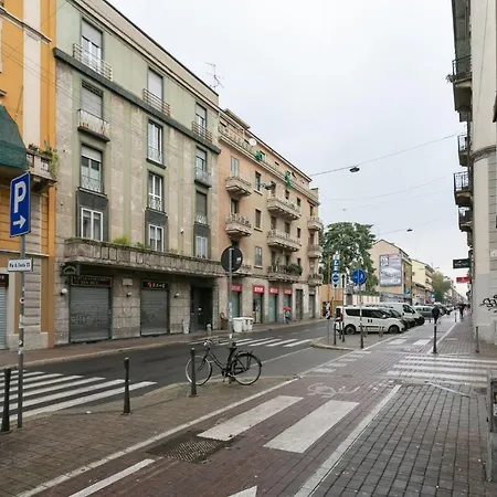 The Best Rent - Beautiful Near Loreto Metro Station Apartman *