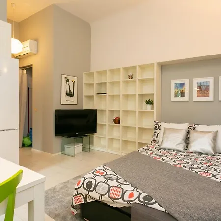 Apartman The Best Rent - Beautiful Near Loreto Metro Station *