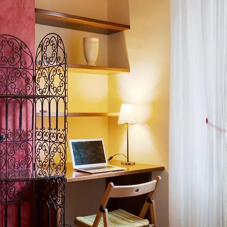 Apartment A Retreat In The Heart Of I Via Sapeto Milan