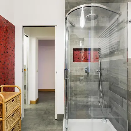A Retreat In The Heart Of I Via Sapeto * Milan