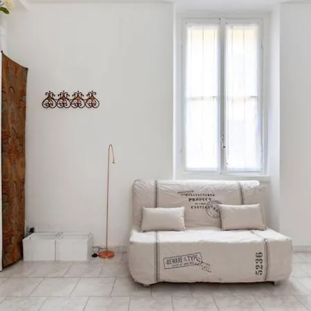 Isola And Zara Comfortable Milano