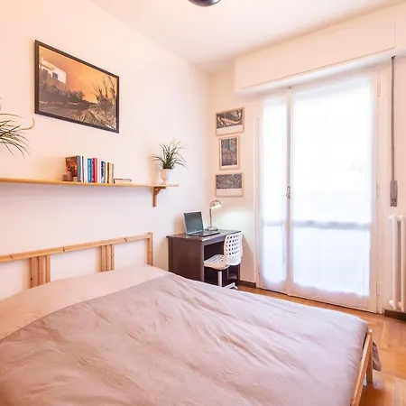 Affittacamere Milano Guest House *