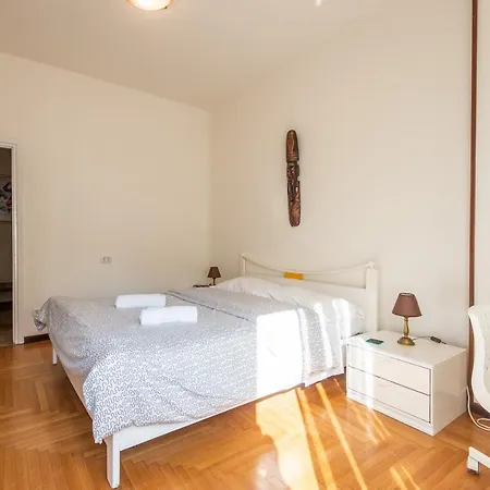 Milano Guest House Affittacamere *