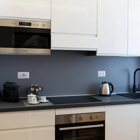House San Cristoforo M4 דירה