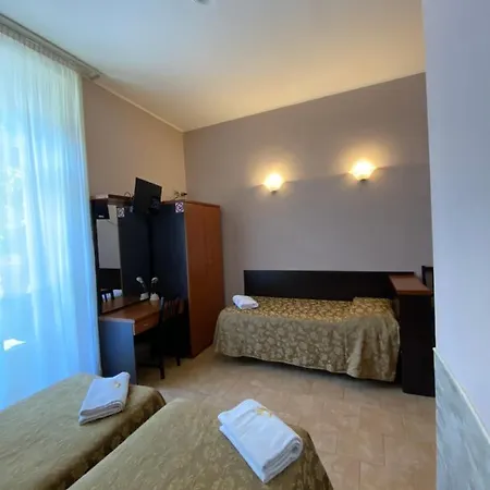Hotel Atena 2*