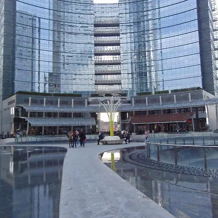 King's House Bosco Verticale Unicredit Tower Gaeaulenti Milano