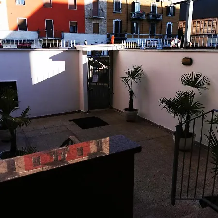 New Luxury Apartment, City Center Apartamento *