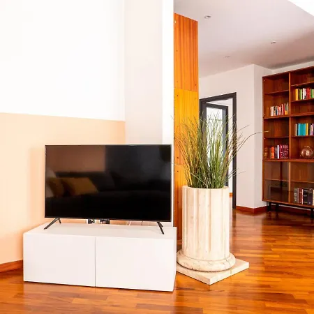 Apartman Two-bedroom Near Corso Indipendenza *