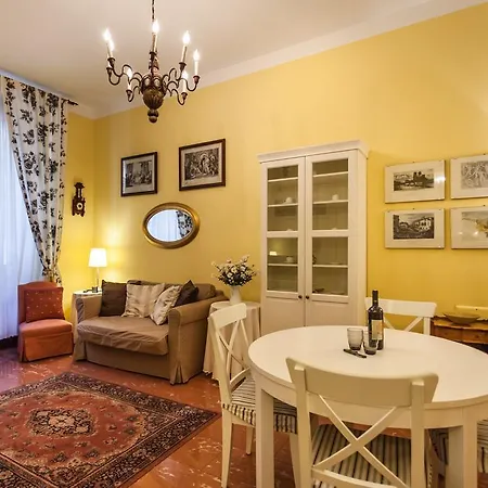 Temporary House - Via Della Moscova * Milano