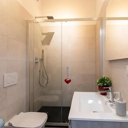 Fashion District - Floor *