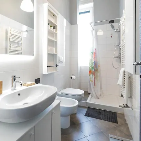 Appartement Guesthost - Isola District & Istria M5 Apt! Milaan