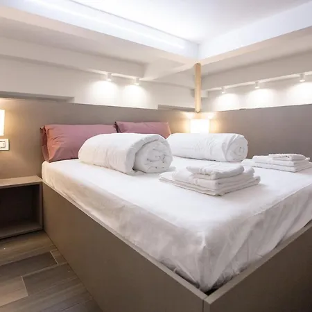 San Gregorio Luxury Master Guest דירה *