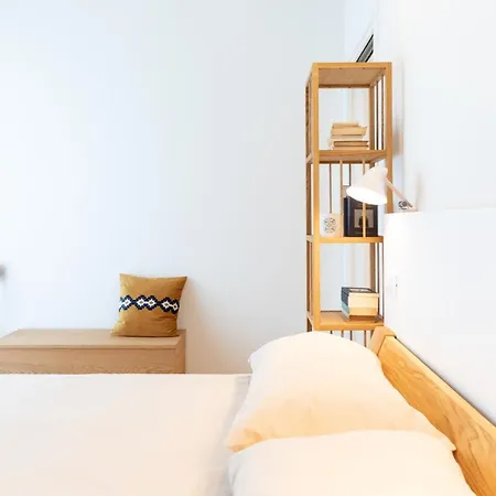 Hostmate - - Via Birolli * Milano