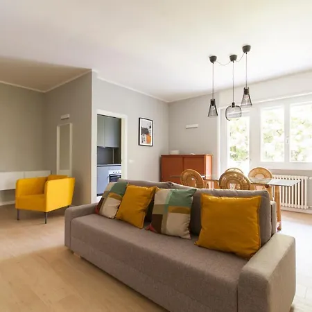 Youhosty - Solari 43 ミラノ