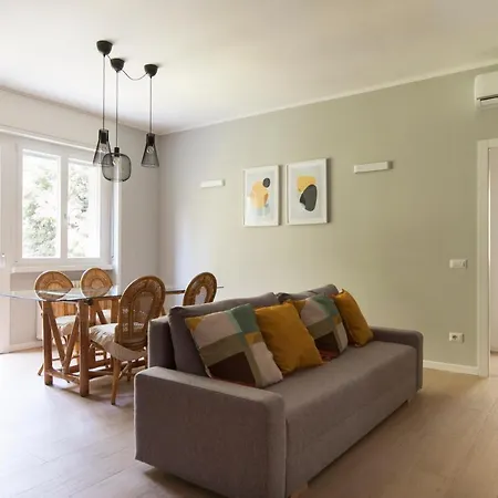 Youhosty - Solari 43 *