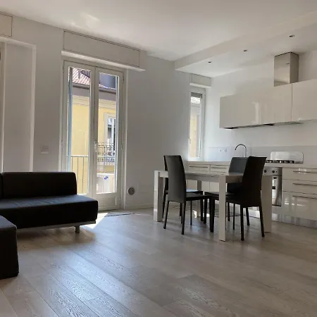 Bright & Spacious Near Navigli - Ponti Милан