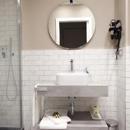 Red Ribbon Guest house 4*