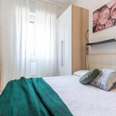 Altido Spacious 1 Bedroom For 3 In Апартаменты Милан