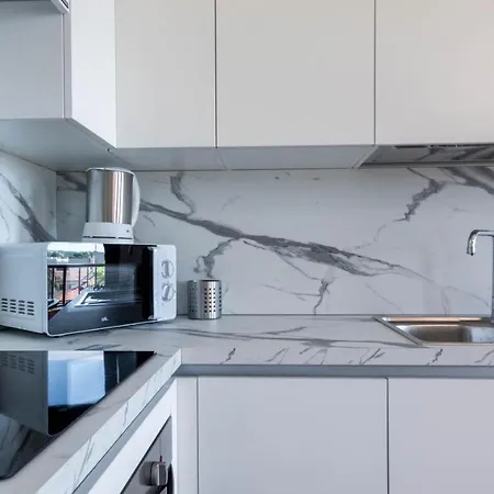 Joivy Superb Close To Fiera And Life *