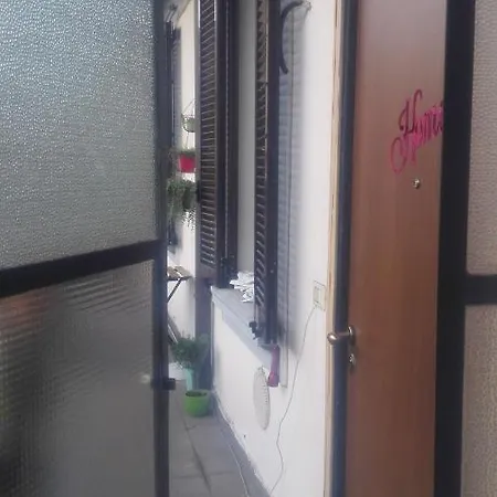 Old Style House Daire Milano