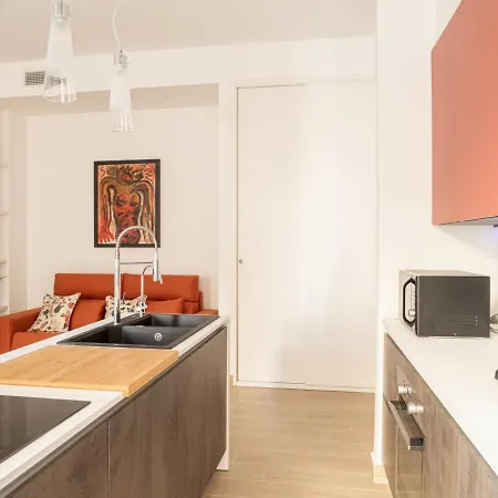 The Rent - Beautiful Two-bedroom Close To Cinque Giornate Square Apartmán *