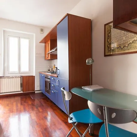 Lejlighed De Angeli Cozy Apartment- Youhosty Milano
