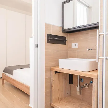 Apartamento The Rent - Beautiful Two-bedroom Close To Cinque Giornate Square *