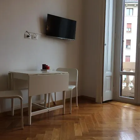 Amendola - Monte Rosa Charme Apartments Apartment Milan
