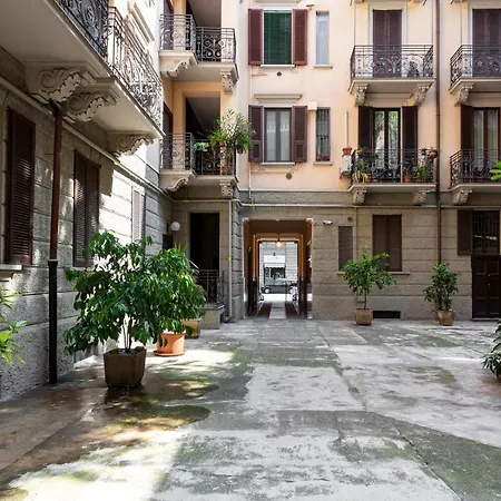 Karen's Place - Corso Buenos Aires * Milano