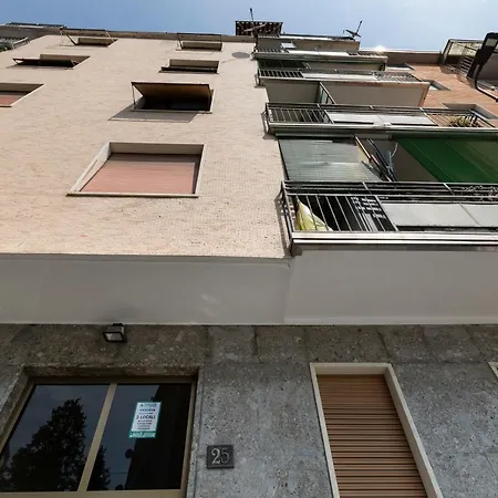 La Veranda - Bright Floor With Views Of The Madonnina شقة *