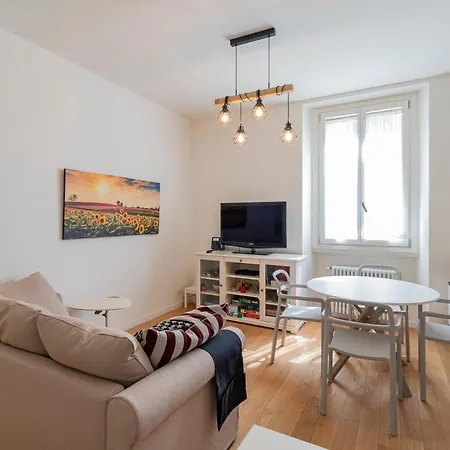 Διαμέρισμα Joivy Cosy 1-bed Near Centrale Μιλάνο