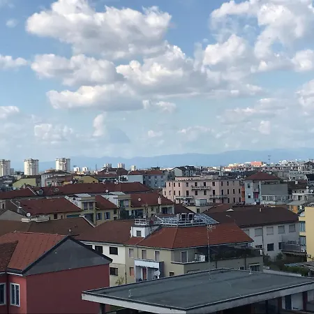 Up To Sky - With Terrace Apartament Mediolan