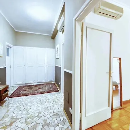 Duomo Artist Room 民宿